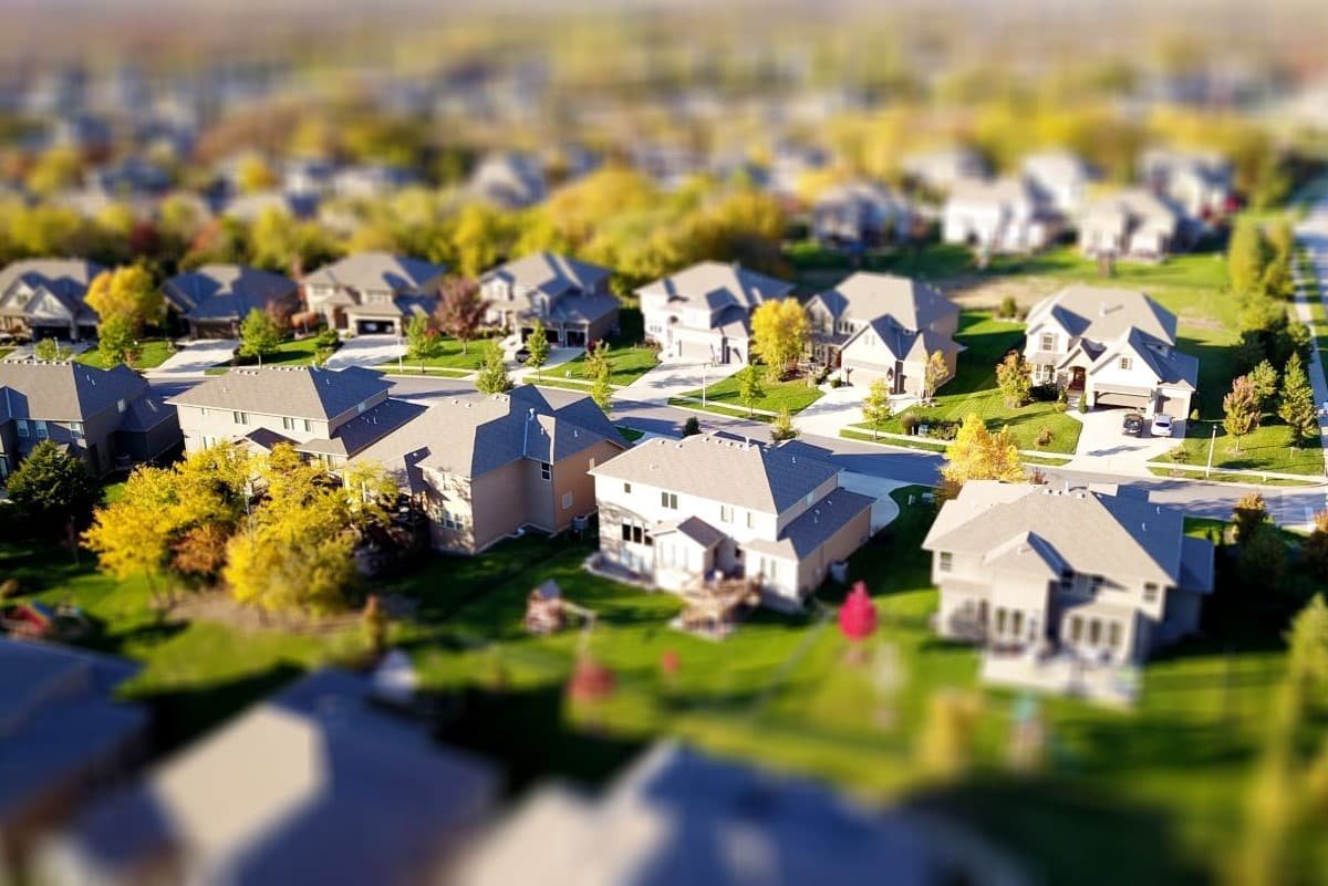 A Comprehensive Review Of Robert Kiyosaki's Rich Dad World Real Estate Blueprint Program