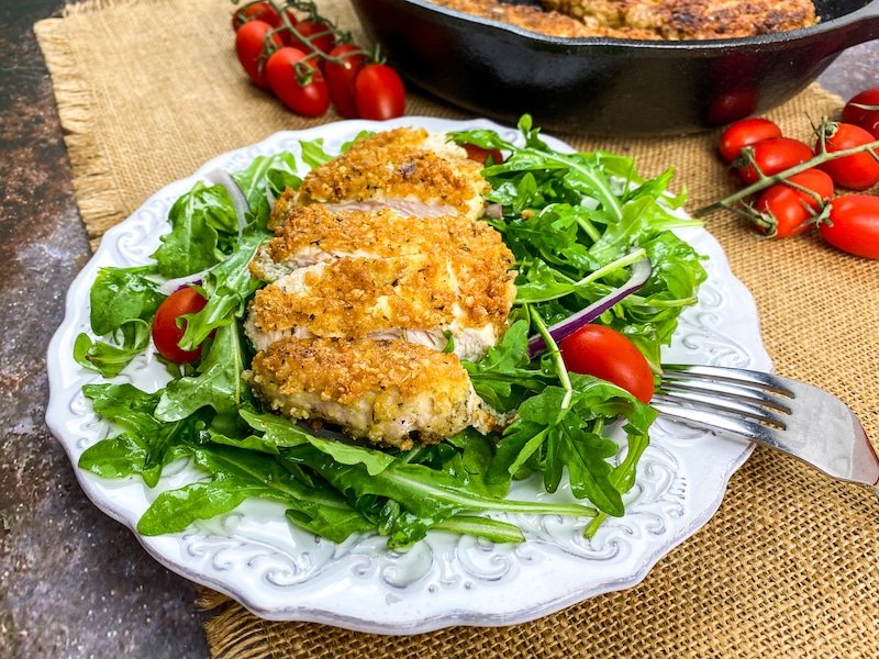 Cheesy Gluten-Free Chicken Cutlets: A Flavorful and Easy Weeknight Meal