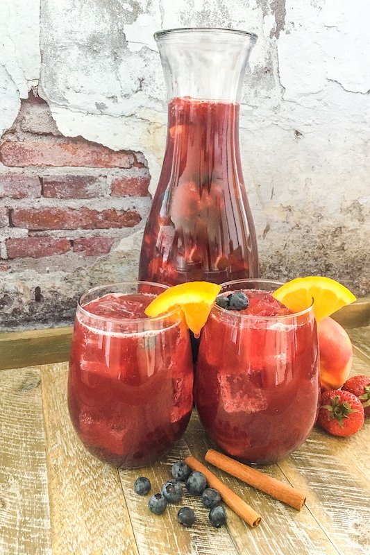 Refreshing Berry Peach Sparkling Sangria