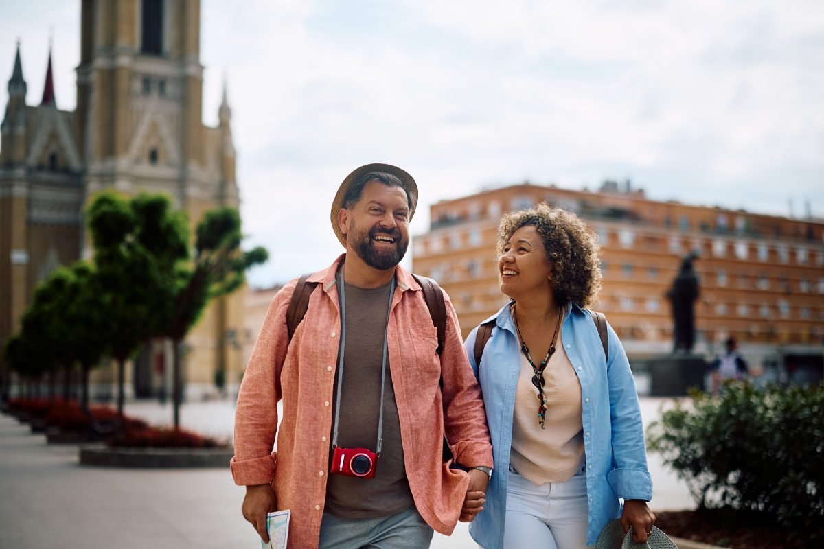 Unlock Freedom: How to Experience Travel Without Luggage Limitations