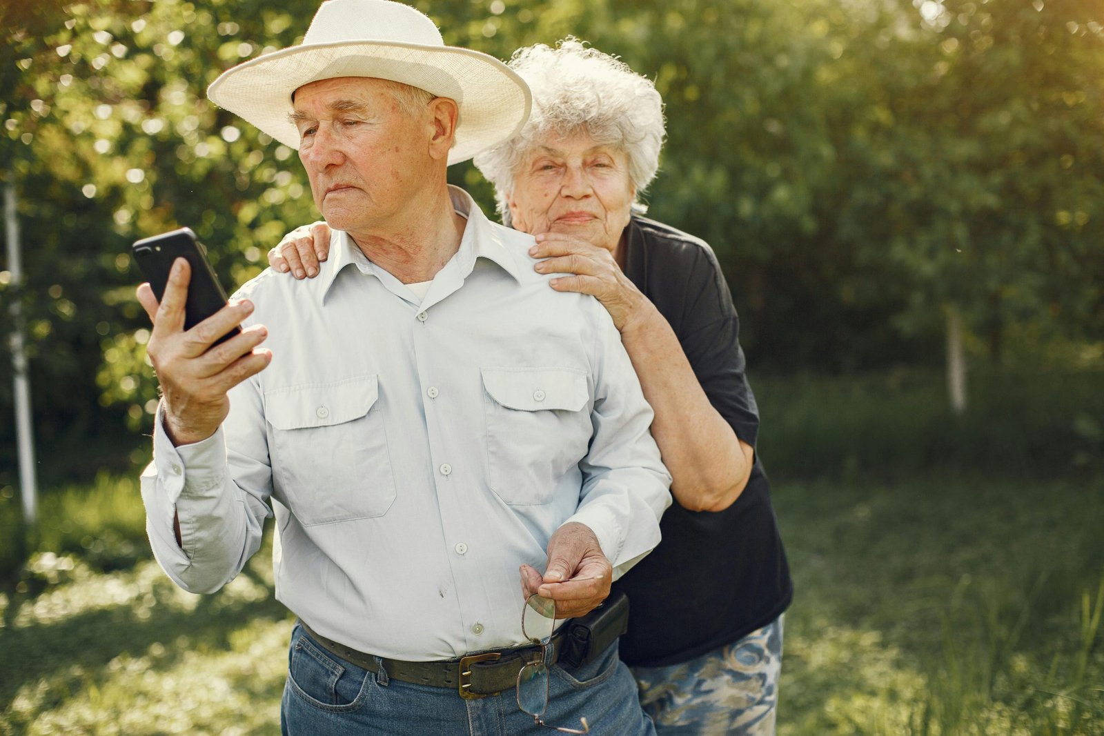 Cell Phone Plans for Seniors Over 70: Simple, Affordable, and Unlimited